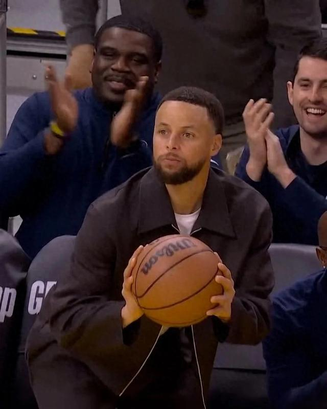 开云在线-库里赛季报销？！不是，勇士你这…就要被德罗赞超了呀|斯蒂芬·库里|德玛尔-德罗赞|德马尔·德罗赞|金州勇士队|nba_新浪体育_新浪新闻